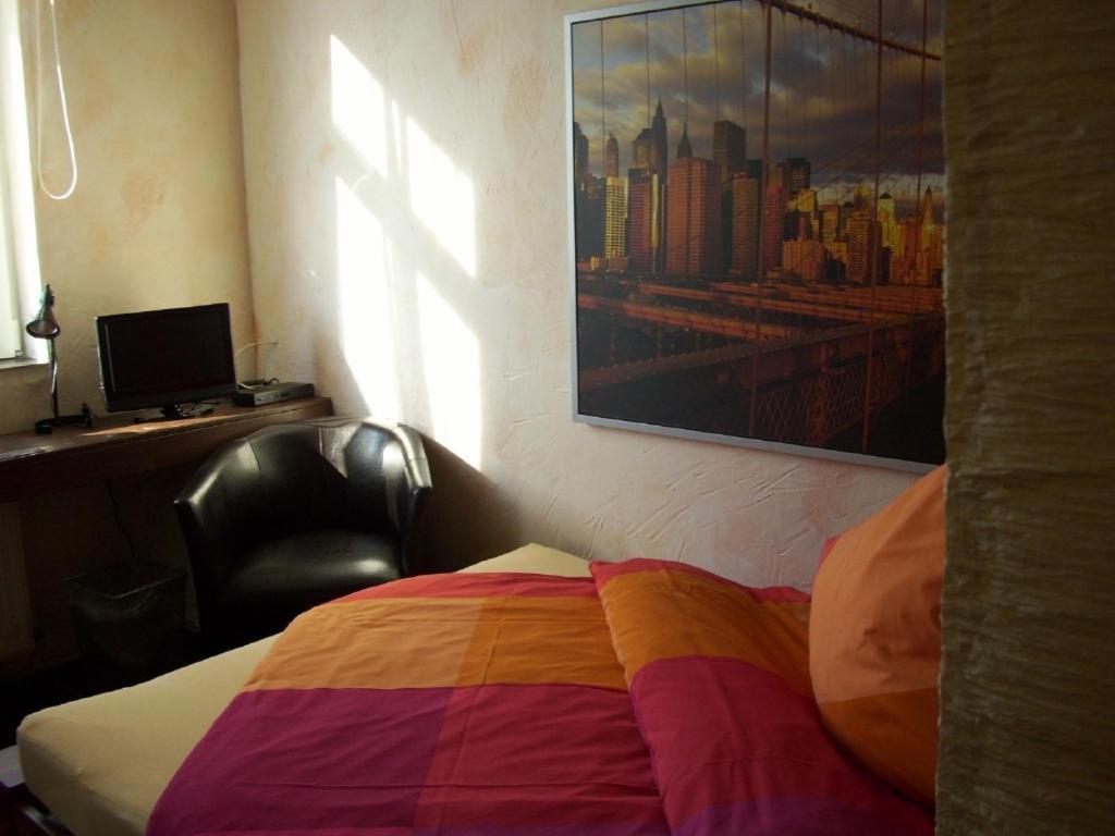 Fritzis Art Hotel Filderstadt Zimmer foto